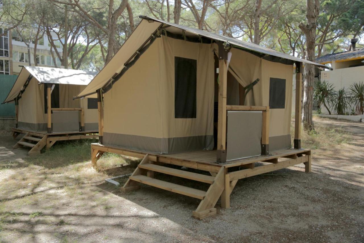 Camping 3 Estrellas Gavà Екстериор снимка