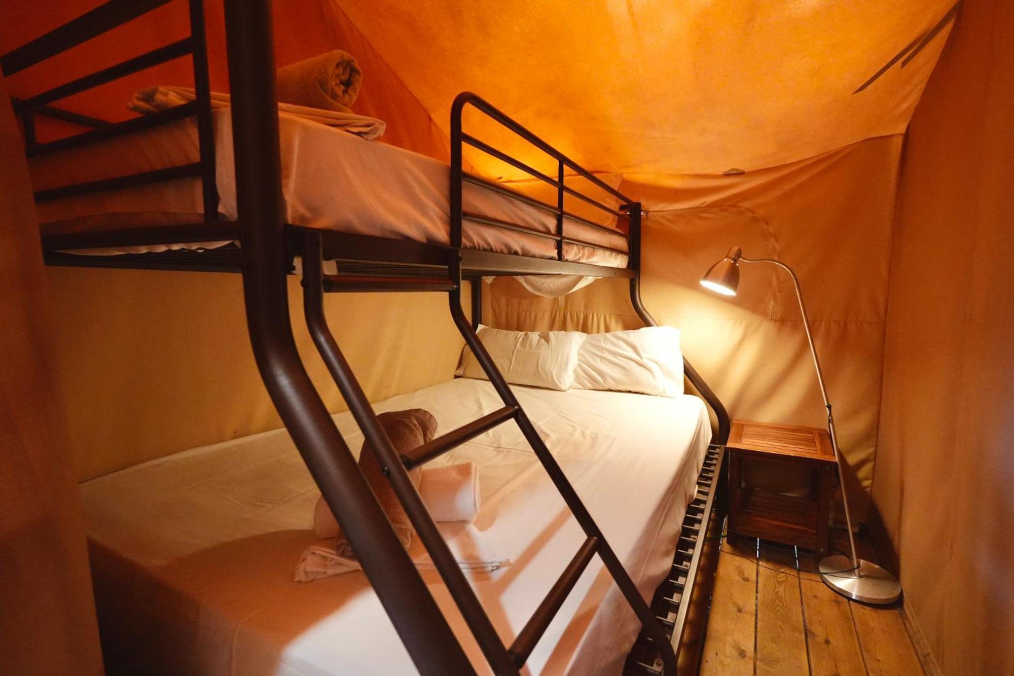Camping 3 Estrellas Gavà Екстериор снимка